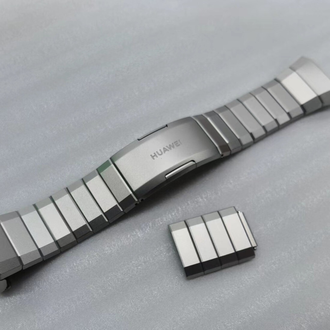 100% Original Titanium Metal Watch Band For HUAWEI Watch Gt 100% Original Titanium Metal Watch Band For HUAWEI Watch Gt