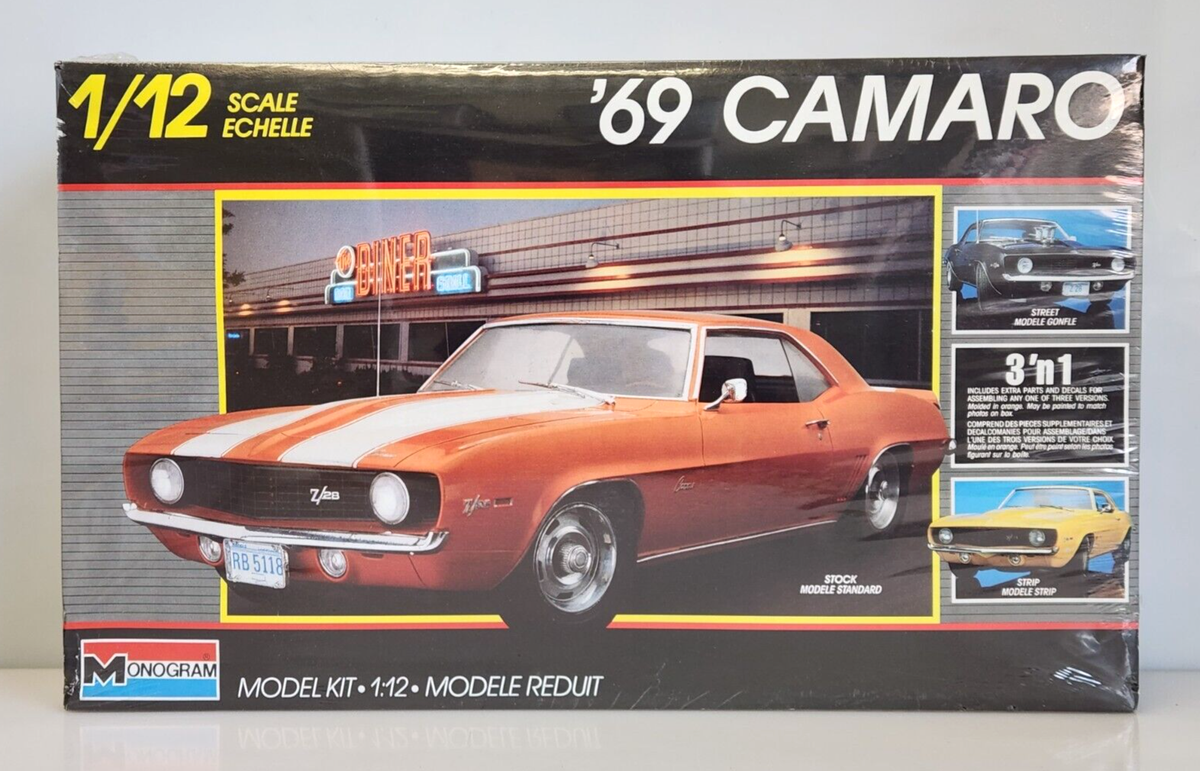 1988 Monogram '69 Camaro 3'n1 Chevy 1/12 Scale Plastic Model Kit