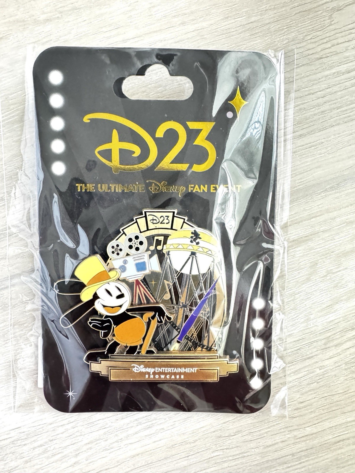 Disney Pin Honda Center 2026 Entertainment Showcase Oswald D23 Exclusive Limited