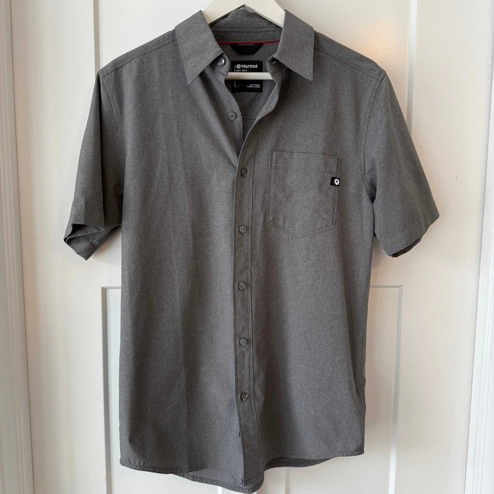 Marmot Mens Sz Small Short Sleeve Button Down Hiking Shirt Gray Breathable