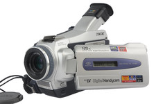 Sony DCR-TRV18E PAL MiniDV Handycam videocamera "OTTIMO"