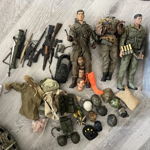 MASSIVE Lot of Vintage 12" G.I. Joe  Military Figure Clothes/Accessories 90’s