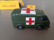 Les Petites Renault - Renault 1000kg ambulance militaire 1956