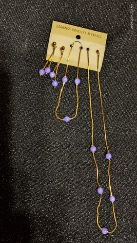 NEU VTG 3-teiliges lila/gold Schmuckset Armband/Halskette/Ohrringe KOSTENLOSER VERSAND - Bild 3 von 7