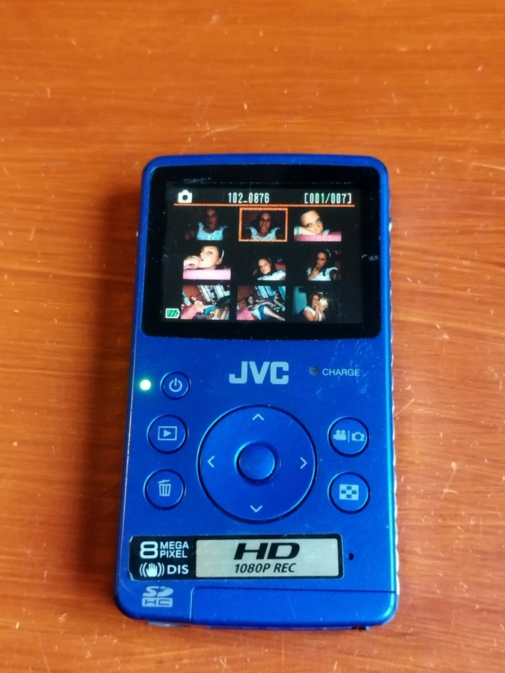 Jvc GC-FM1 ae hd camcorder - Imagen 4 de 4