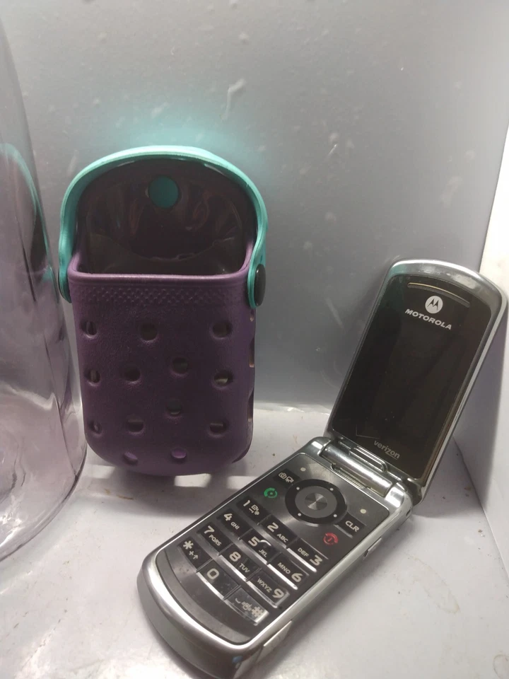 全新 Crocs O 表盘手机壳支架 - 紫色正品摩托罗拉 W755 — 第 2/4 张图片