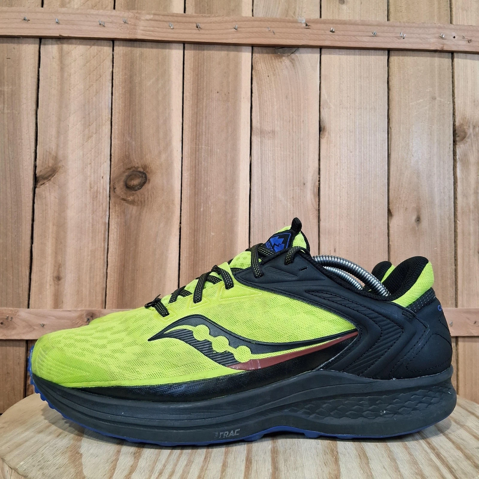 Saucony Canyon TR 2 Shoes Mens Size 11 Yellow Trail Running Sneakers S20666-25