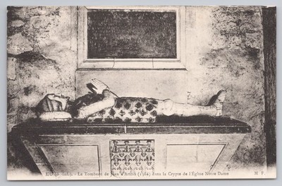 EU Frankreich Grab von Jean d'Artois 1386 Notre Dame Kirche Krypta Postkarte