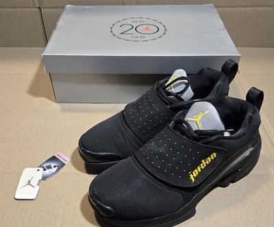 Nike Air Jordan XX Trainer VTG 2005 Size 11 Black Varisty Maize Box 310145 071