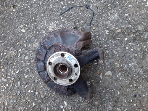 Audi A2 8Z Bj01  Radnabe  Radlagergehäuse  Rechts  1,4 - 1,6