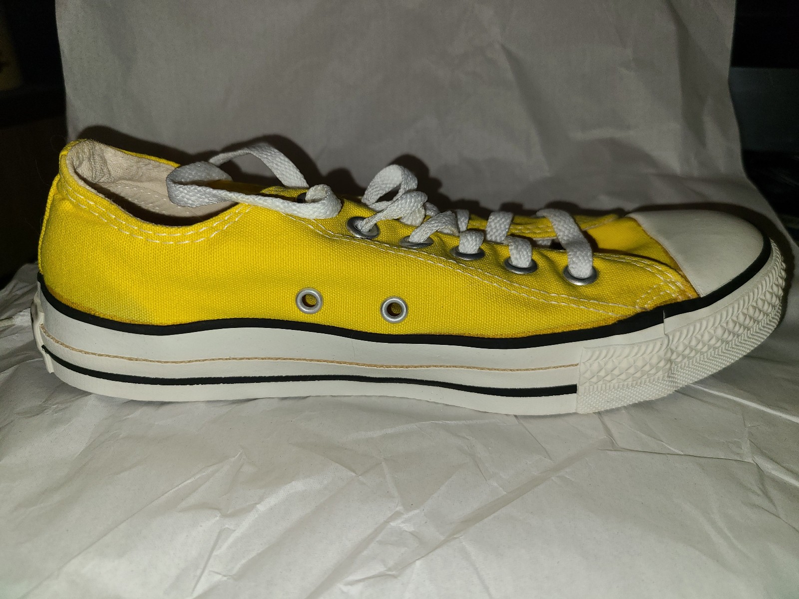 Converse All Star Yellow Low Tops Made in USA Size 5.5 Excellent Condition thumbnail 9