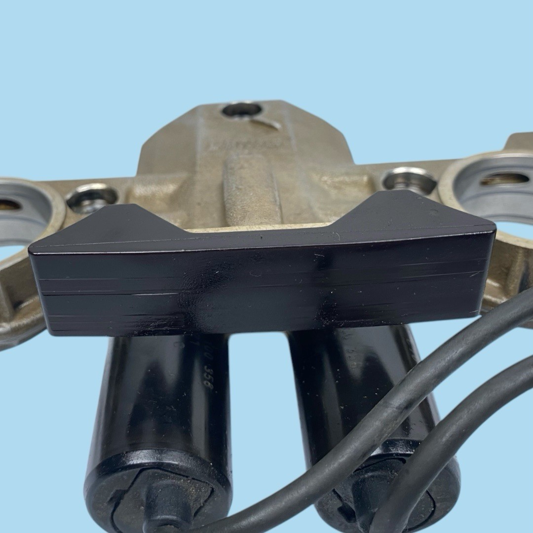 Right Camshaft Tensioner Mount Head Control OEM 03-12 Bentley Continental 6.0