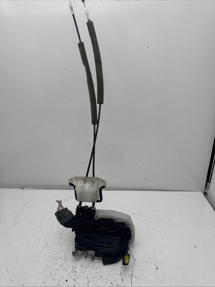 Nissan Altima 2007-2012 sedán delantero izquierdo cerradura puerta pestillo actuador B373-16 Foto 2 de 4