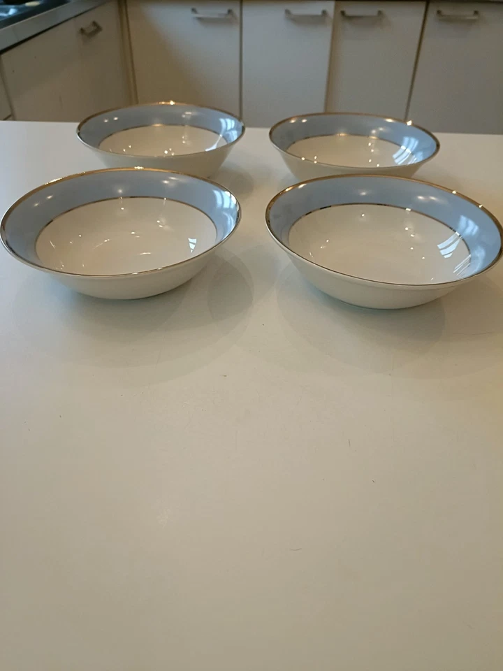 Royal Doulton Bruce Oldfield 2004 Porcelain Soup/Cereal/Dessert Bowls Set of 4 - Image 2 of 4