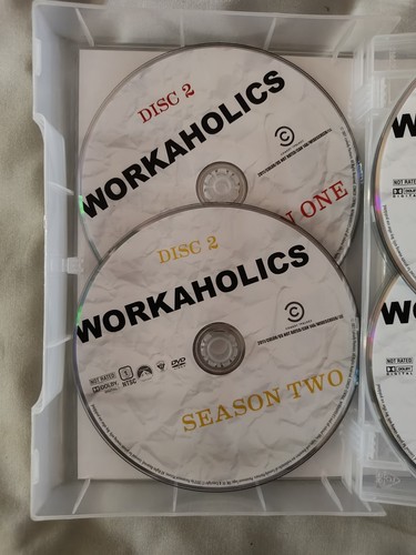 Workaholics: The Complete Series 15-Disc Box Set, Region 1 DVD - Picture 3 of 8