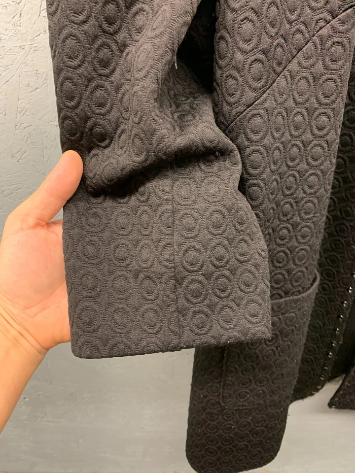 Abrigo Roz & Ali Jacquard Mujer Talla 1X Negro Detalle Tachonado Bolsillo Largo Foto 3 de 4