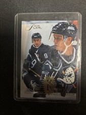 1994-95 Flair - #4 Paul Kariya