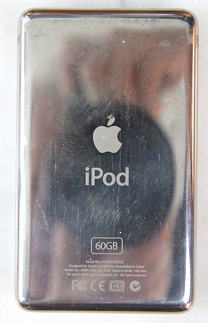 iPod 第4世代【A1099】60GB Apple iPod Photo A1099 60 GB - 4th Generation - White
