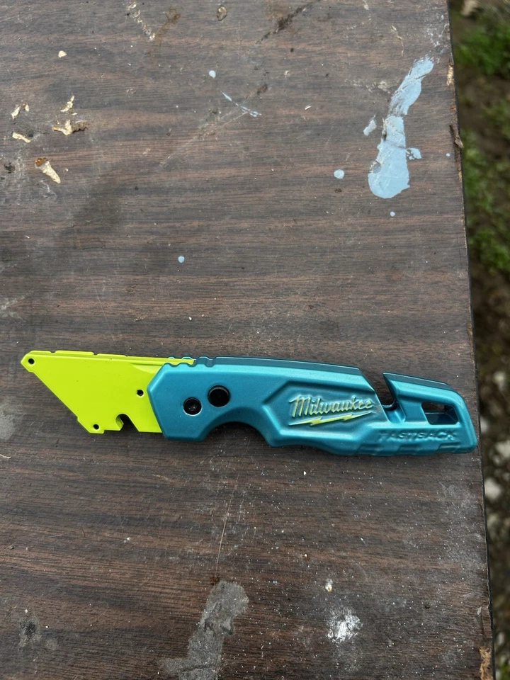 Milwaukee Fastback personalizado Foto 3 de 4