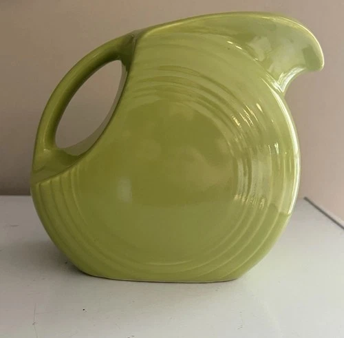 Fiesta Fiestaware Large Disc Pitcher Chartreuse Green 67oz