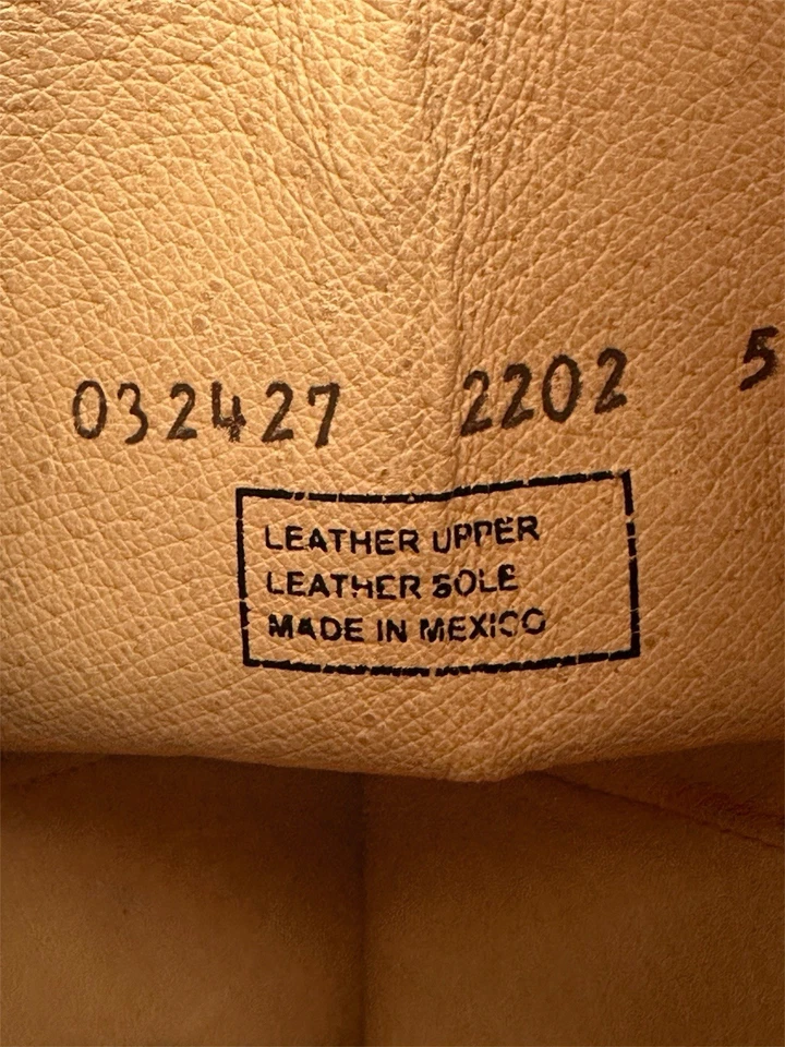 Botas vaqueras de cuero Ed Hardy con un diseño único.Talla 5. Foto 4 de 4