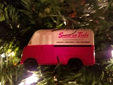 (ONE) Vintage 2002 Snap-On Tools Step Van Truck Holiday Christmas Ornament