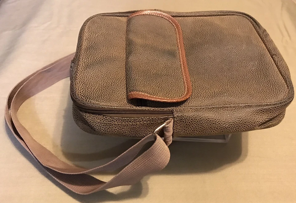 Funda Bolso de Hombro para iPad Pro 11" Imitación Cuero Guijarro 11.5 x 8.5 x 2" Foto 4 de 4