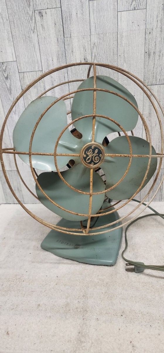 Vintage GE General Electric 2 Speed Oscillating Fan F15S125 Teal