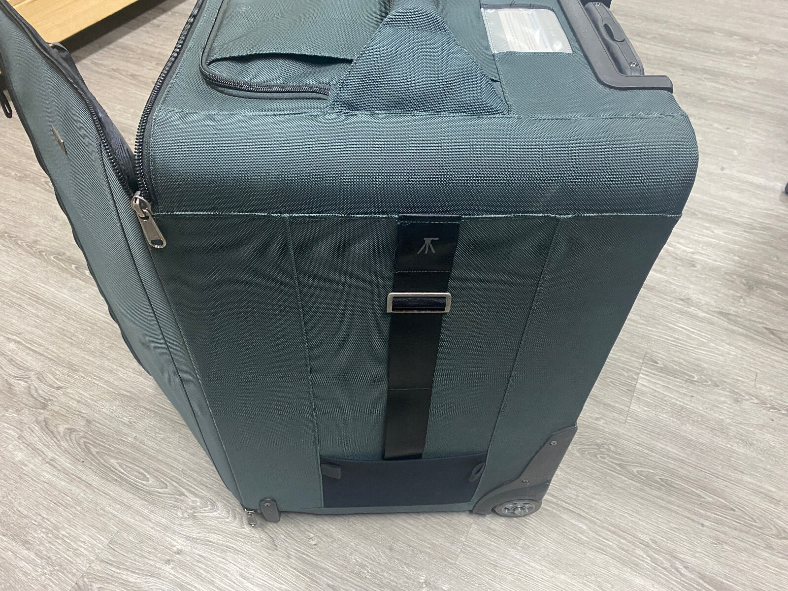 think tank rolling camera bag eBay