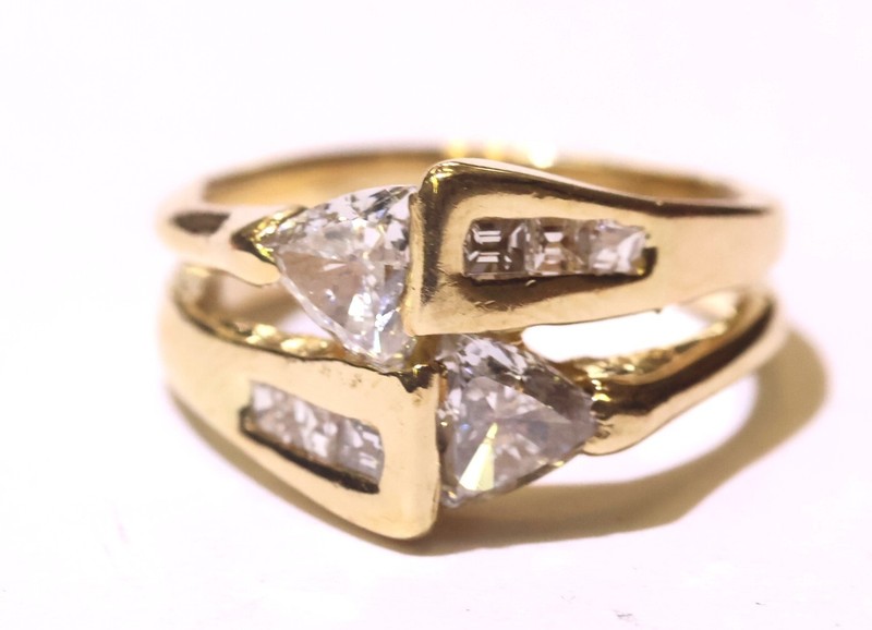 18k Yellow Gold Trillion Cut Diamond Engagement Ring 0.98ct 5.6g Size 5
