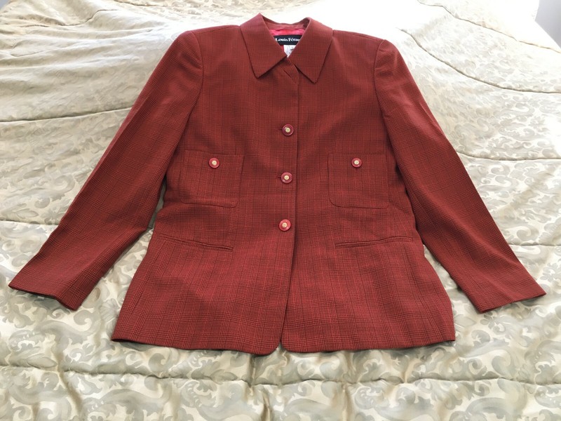 Authentic LOUIS FERAUD Gorgeous Women's Two Piece Glen Check Skirt Suit Size 12