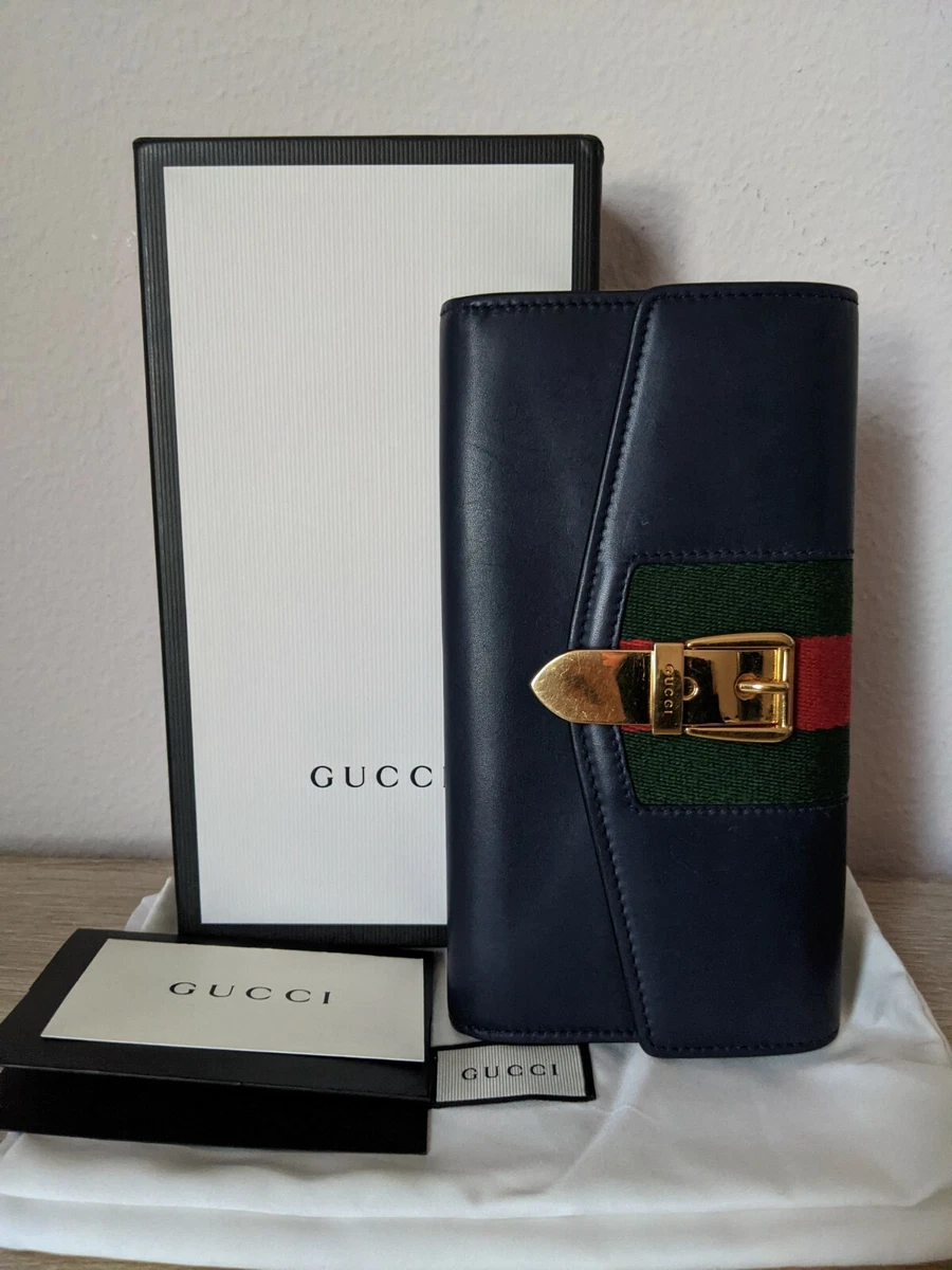 GUCCI WALLET.. ONE YEAR LATER