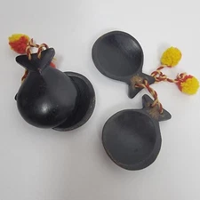 Mexico Wood Maracas Castanets Percussion Spanish Folk Flamenco Castañuelas D 1¾"