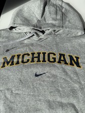 Nike Men s Michigan Wolverines Gray Legacy Club Arch Hoodie BV6332-050 Medium