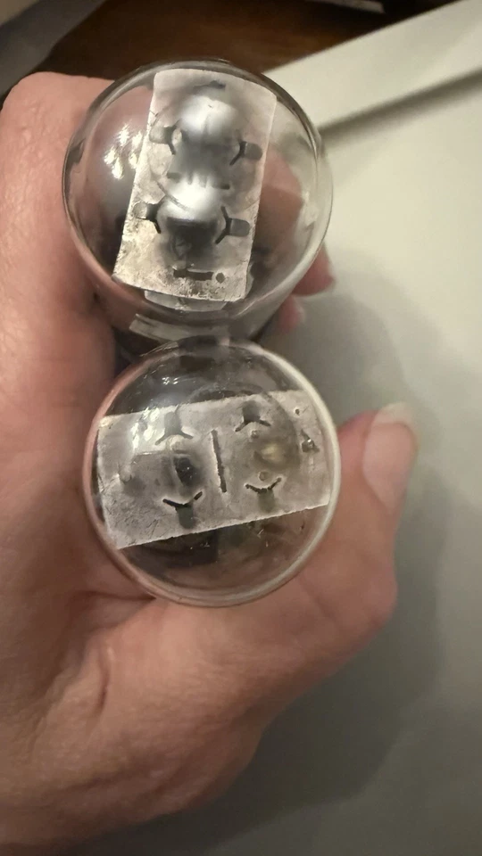 Par de tubos de audio CBS Hytron emparejado 6SN7 GT NOS placas negras inferiores D Getters Foto 4 de 4