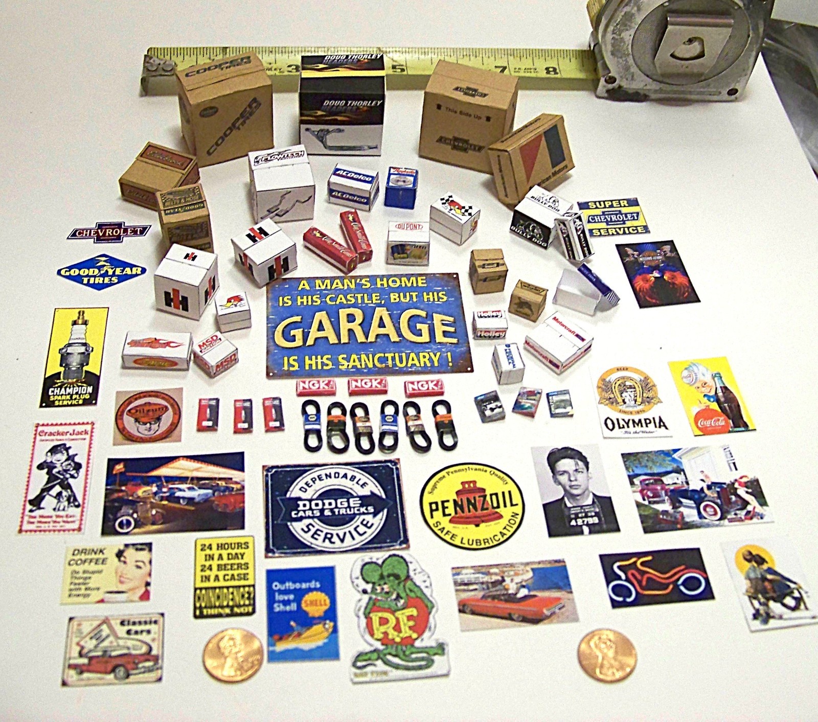1/24 Scale Huge Garage/Mancave Auto Parts, Wall Art & More