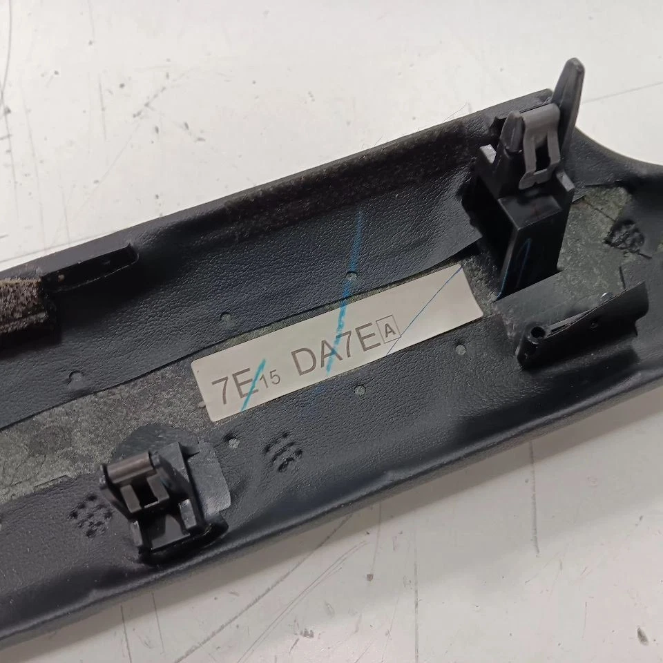 Mazda CX-3 bisel embellecedor 7E15DA7EA consola central 2016 2017 2018 Foto 4 de 4