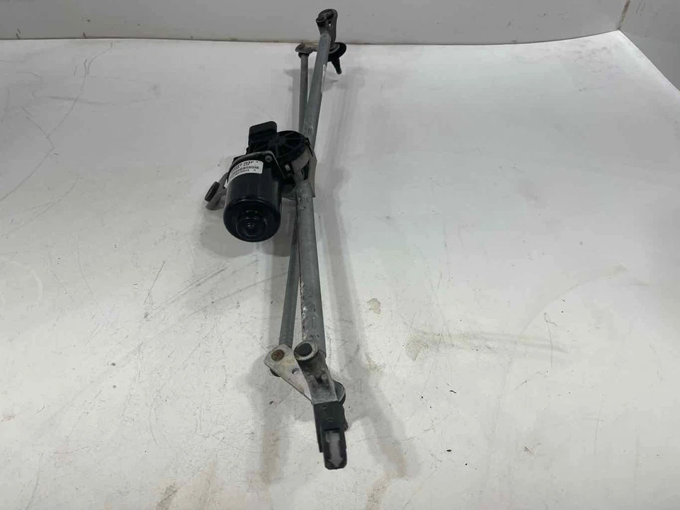 Se adapta a Dodge Ram 1500 2009-2024 clásico motor limpiaparabrisas delantero con brazo de acoplamiento OEM Foto 4 de 4