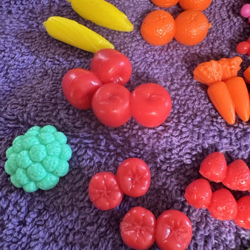 Barbie Größe Obst Gemüse Gemüse Äpfel Karotten Bananen Puppe Zubehör - Bild 4 von 8