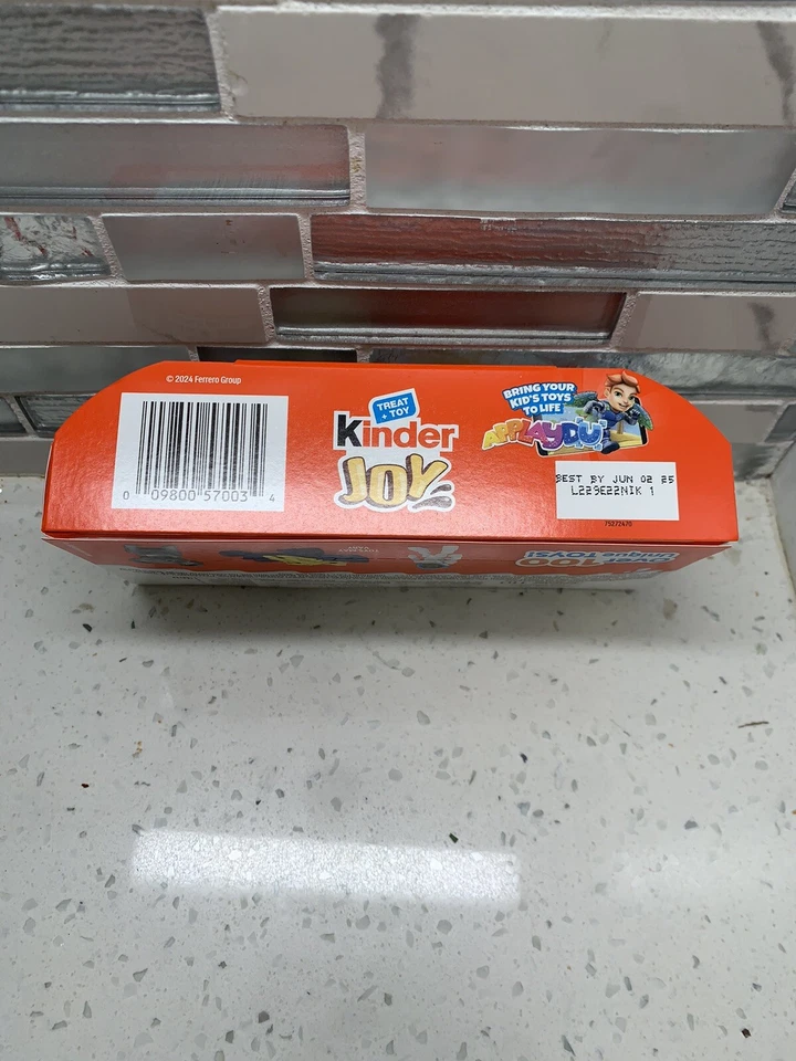 Paquete de 3 golosinas Kinder JOY + juguete crema dulce cubierta con bocados de oblea de cacao 0,7 OZ cada uno Foto 4 de 4