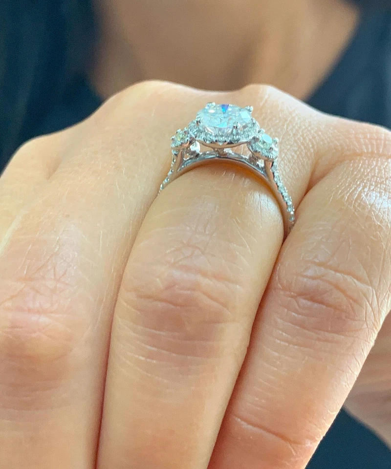 IGI CERTIFIED 14K WHITE GOLD ROUND CUT DIAMOND ENGAGEMENT RING HALO PRONG 2.00CT - Image 3 of 4