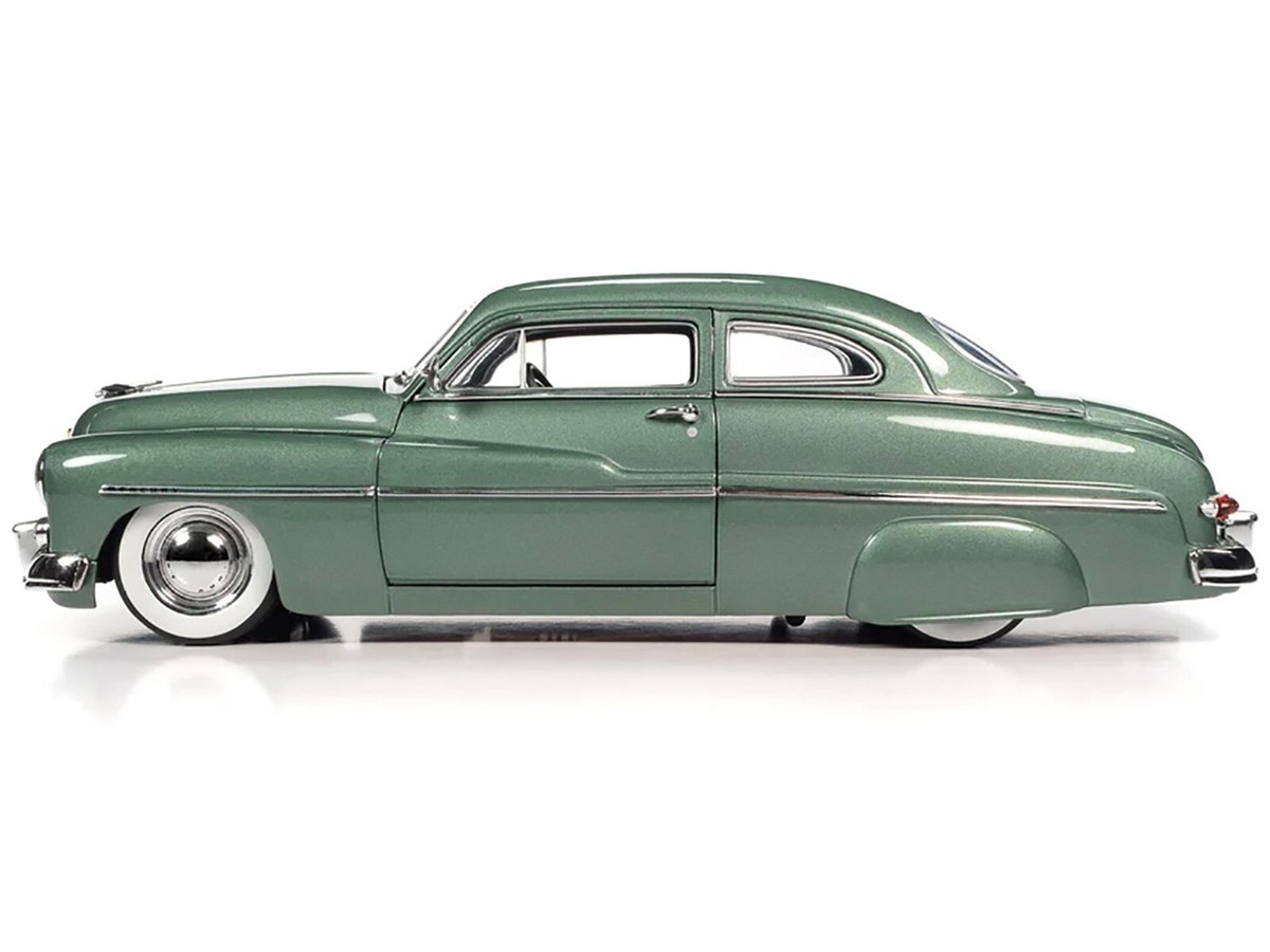 1/18ミニカー　MARCURY COUPE 1949 1949 Mercury Eight Coupe, Atlantic Blue - Auto World AW277