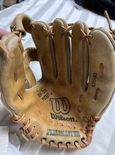 Wilson Vintage A2600 Fieldmaster Leather Baseball Glove Right Hand Throw 11"