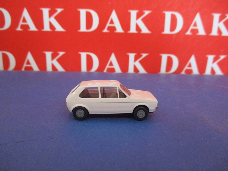 1/87 Modellino Auto Volkswagen Golf I Serie Bianco 1974 by Brekina - Immagine 4 di 4