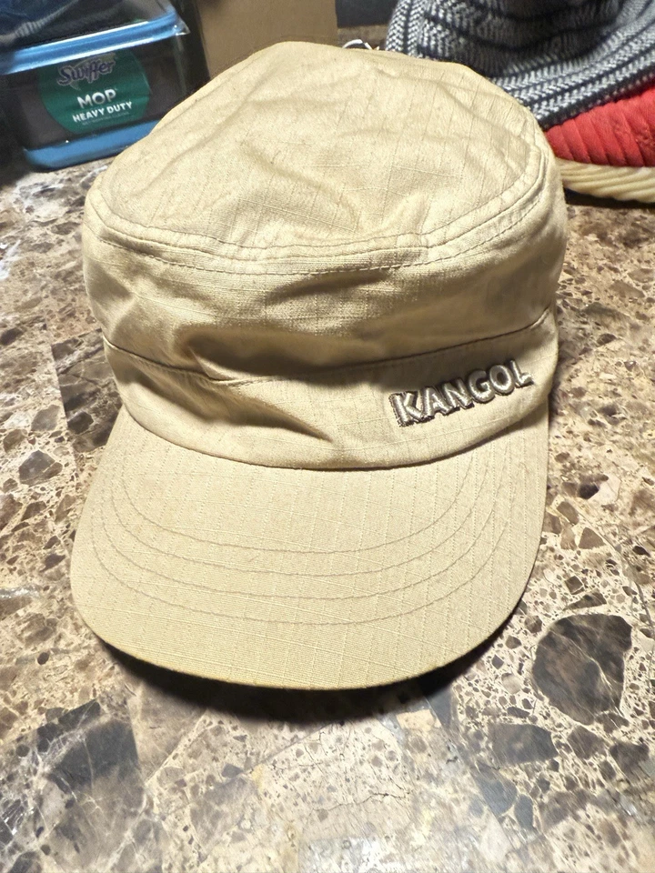 Gorra militar Kangol para hombre L/XL sarga de algodón beige tostado Flexfit Foto 2 de 4