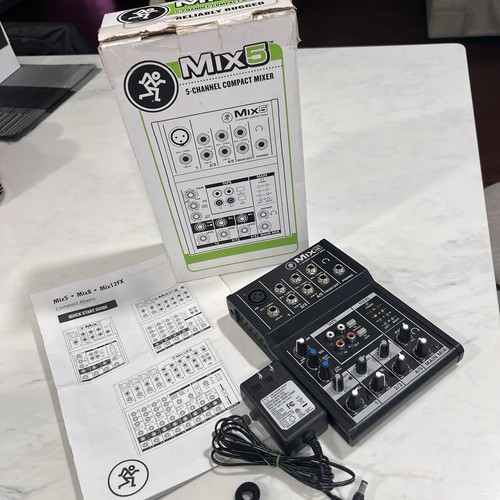 Mackie Mix5 5-channel Compact Mixer