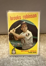 Top 10 Brooks Robinson Cards to Collect 13