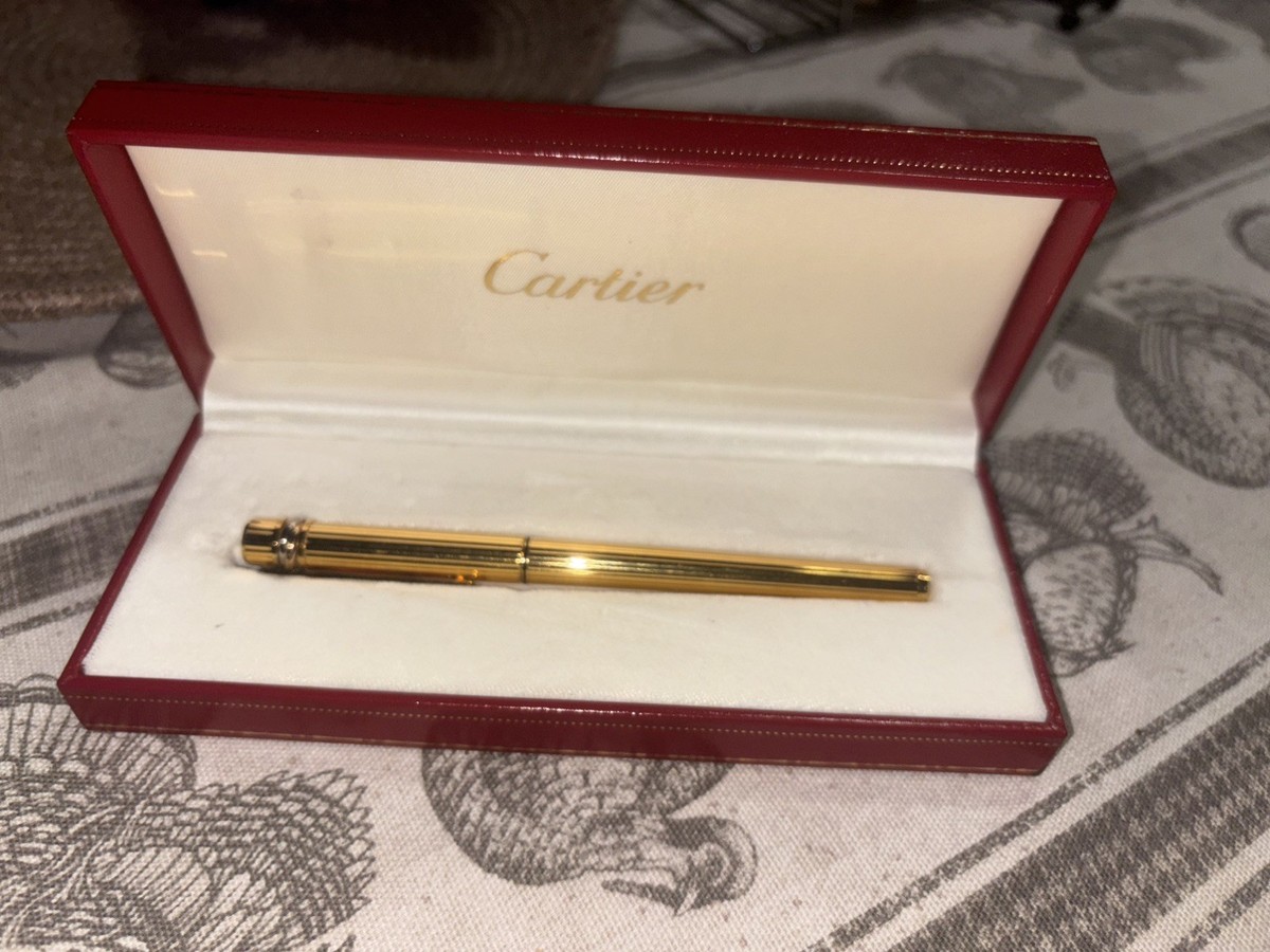 Cartier must de Cartier トリニティ　ボールペン　希少 1980s Must de CARTIER Trinity Godron FOUNTAIN Pen, 18K Nib 379268