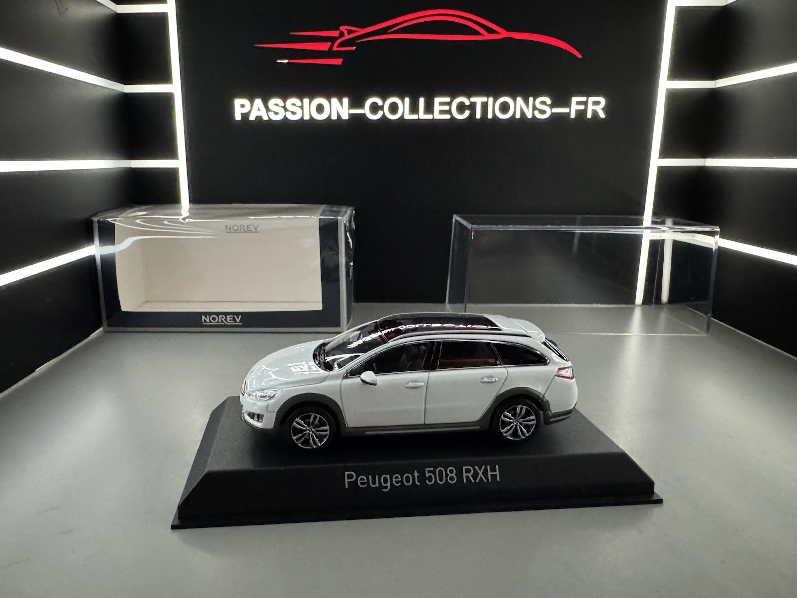 Norev 1/43 Peugeot 508 RXH 2012 Gris Haria miniature de collection zamac haut de gamme