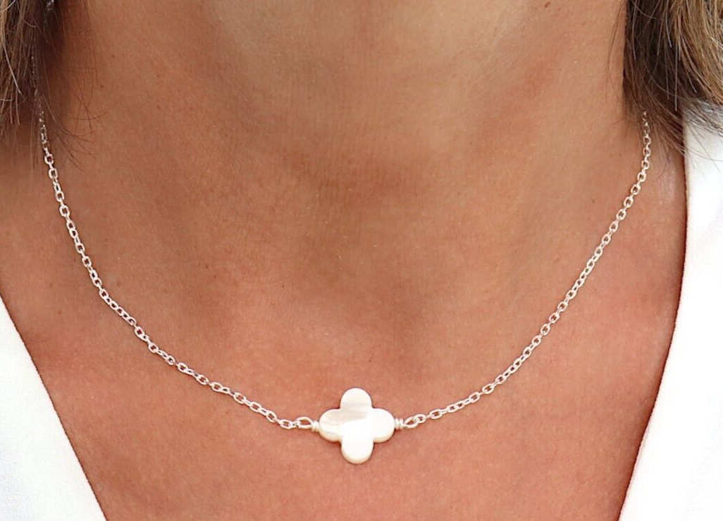 Collier Trèfle à 4 Feuilles Argenté - Pendentif Nacre, Chaîne 46-50 Cm, NEUF Avec étiquettes